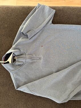 Tommy Hilfiger Light Gray Quarter-Zip Sweatshirt